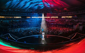 所以我们做了一个 App，帮助你管理你的目标